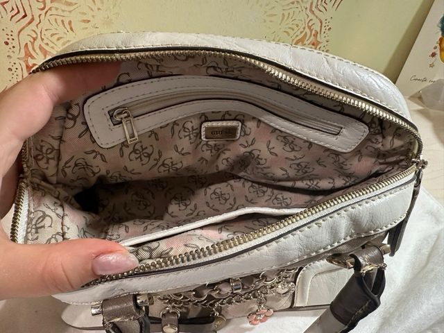 Bolso Guess Beige y Blanco