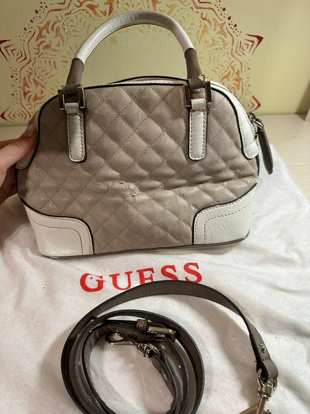 Bolso Guess Beige y Blanco