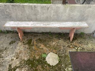 Banco de madera antiguo