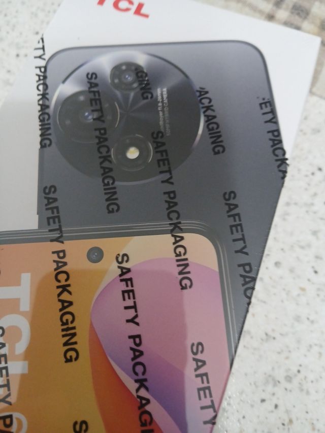 TCL 60 R 5G 128GB 12 GB RAM CON CUSTODIA 