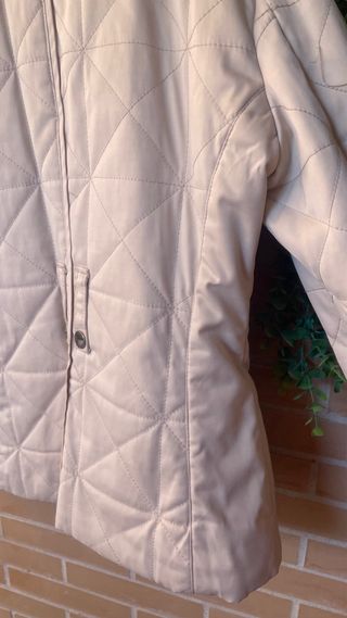 Abrigo Zara Beige Acolchado