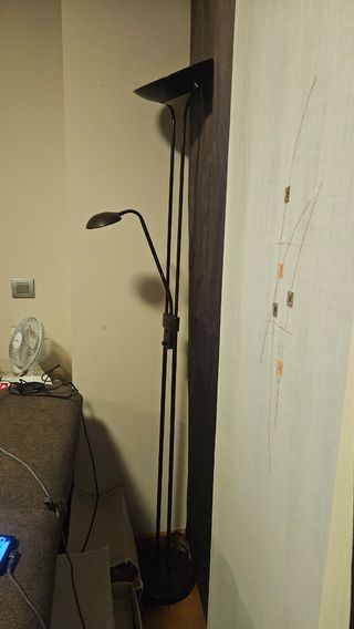 Lámpara de pie moderna