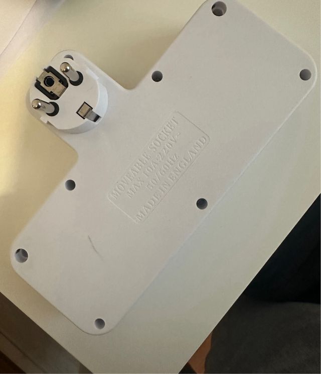 Regleta Enchufe Múltiple con USB y Tipo-C