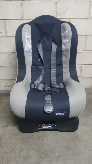Silla de coche para bebé Chicco con base isofix 