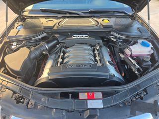 Audi A8 2004