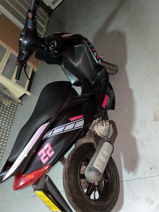 Yamaha Jog RR Negra