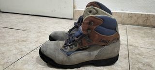 Botas de Montaña Mujer Line 7 Nature Gris