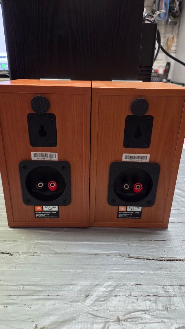 Altavoces JBL 100W Marrones