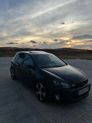Volkswagen Golf GTI 6
