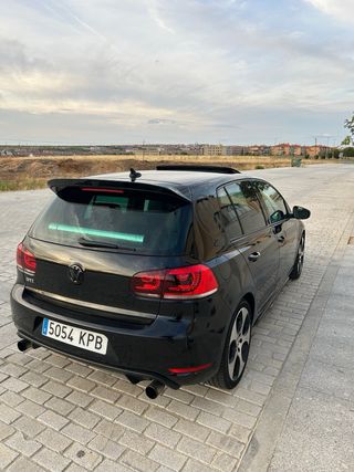 Volkswagen Golf GTI 6