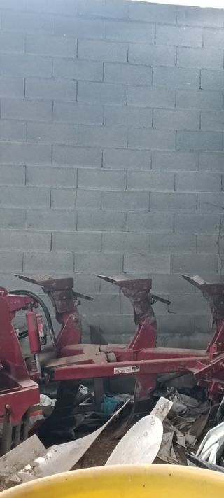 Arado para tractor