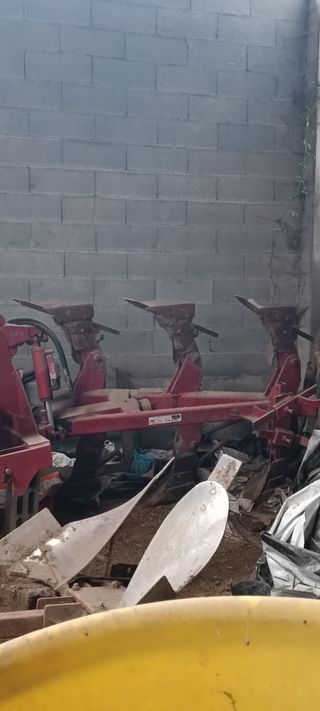 Arado para tractor