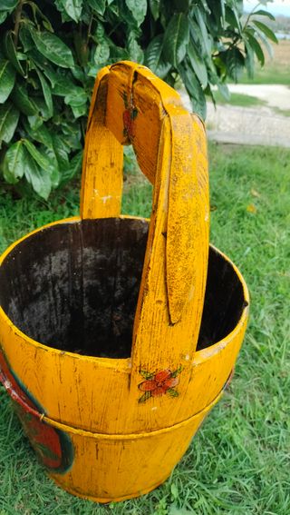 Secchio in legno decorato stile olandese