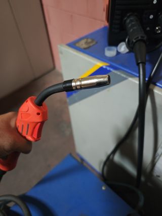 Soldadora HITBOX 200Amp Multifunción