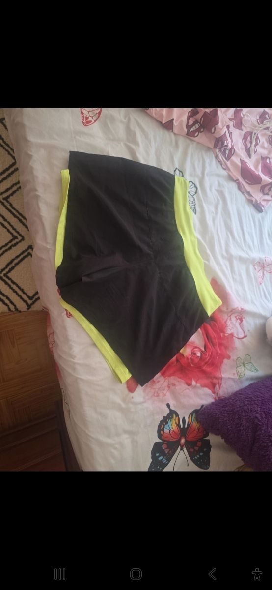 Pantalón corto deportivo L