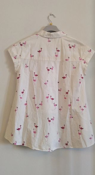 Camisa con estampado de flamencos