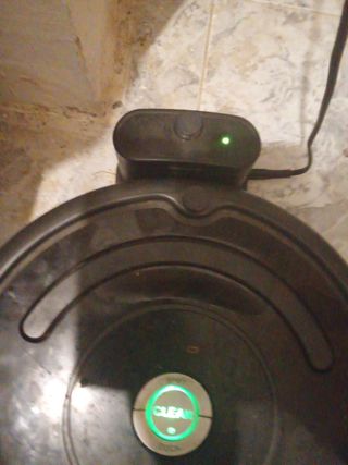 Robot Aspirador Roomba con cargador