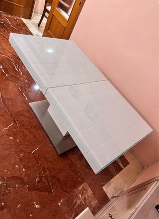 Mesa comedor cristal blanco diseño moderno