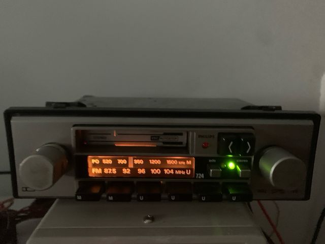 Autorradio Philips Clásico Estéreo