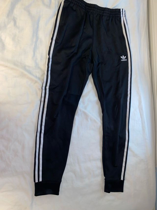 Chándal Adidas Negro con Rayas Blancas