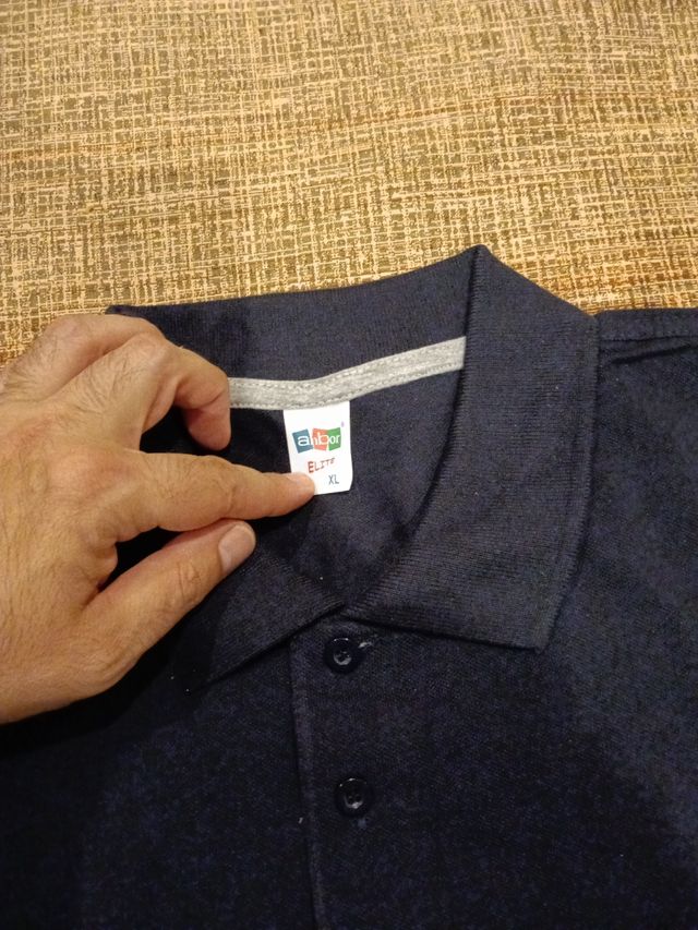 Polo de trabajo negro