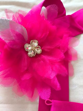 Vestido de fiesta rosa con encaje