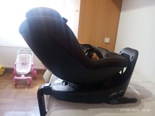 Silla de coche infantil gris Isofix 
