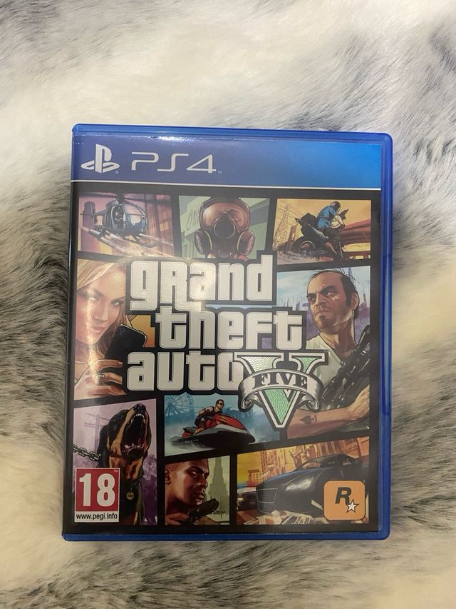 PS4 (PlayStation 4) con Mando y Juegos