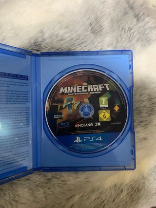 PS4 (PlayStation 4) con Mando y Juegos