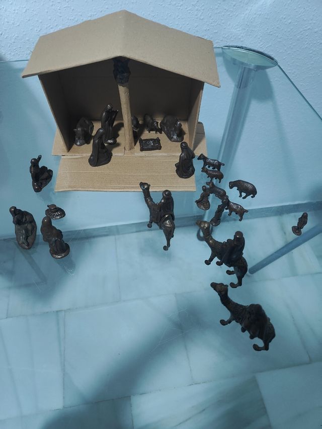 Figure dei Tre Re in metallo di Belén