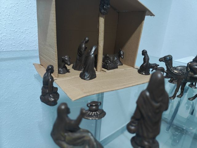 Figure dei Tre Re in metallo di Belén