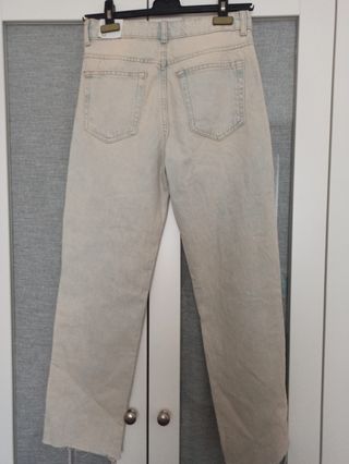 Jeans rectos Mango nuevos con etiqueta