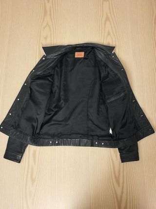 Cazadora de cuero Levi's Trucker talla L Vintage
