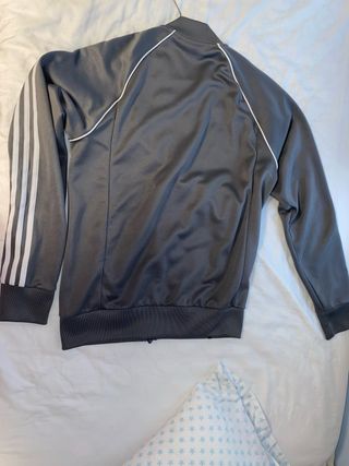 Sudadera Adidas Gris con Rayas