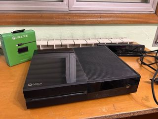 Xbox One 1TB + 4 Juegos + Kinect + 3 mandos