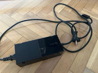 Xbox One 1TB + 4 Juegos + Kinect + 3 mandos