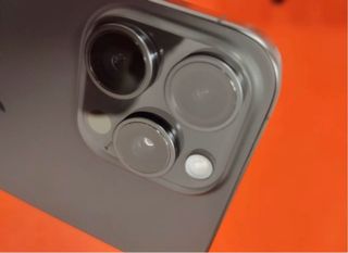 iPhone 15 Pro Max negro en perfecto estado