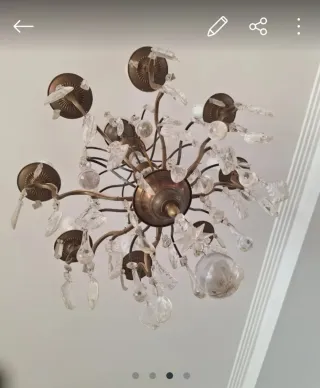 Lámpara de lágrimas tallada magnífica