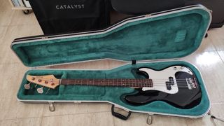 Bajo Eléctrico Academy con Estuche