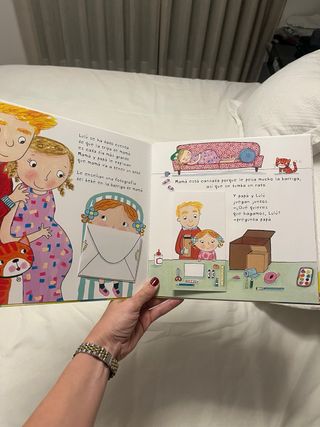 Lulú tiene un hermanito (Spanish Edition)