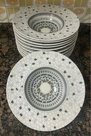 Platos hondos La Mediterránea 28cm de diámetro 