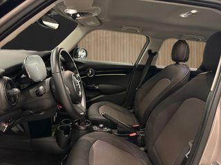 MINI Cooper 5 puertas F55