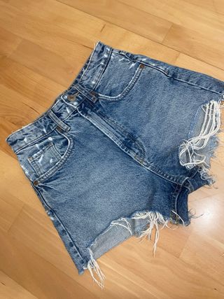 Pantalón corto Zara Talla 32