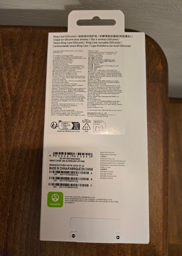 Samsung Galaxy Z Flip7 Ring Case Silicone Nero