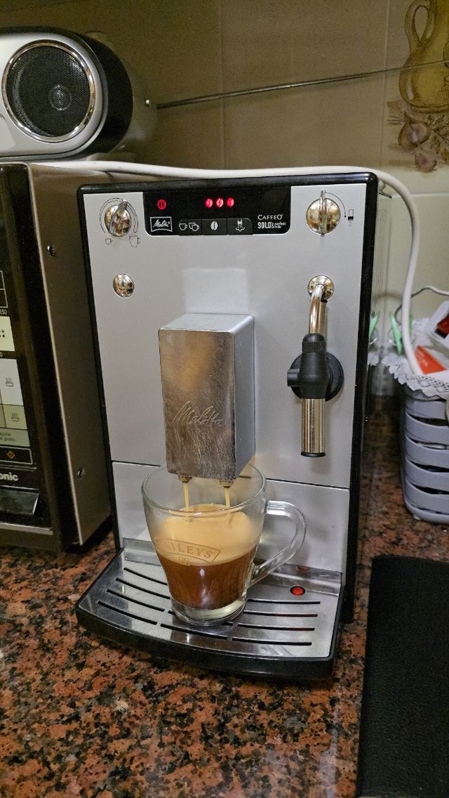 Cafetera Melitta Caffeo Expreso