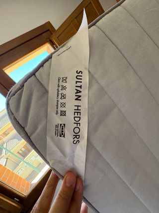 Cama Malm con somier y colchón