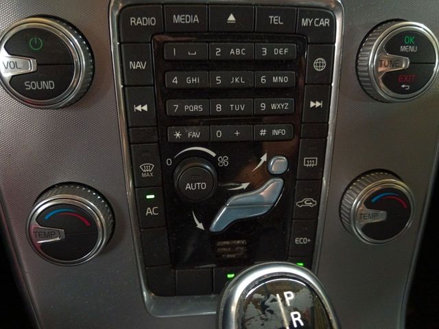 Volvo V60 Plus