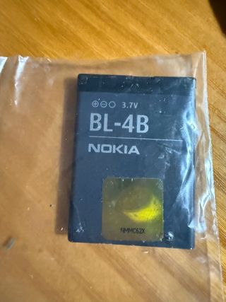 Móviles Nokia + cargadores + baterías