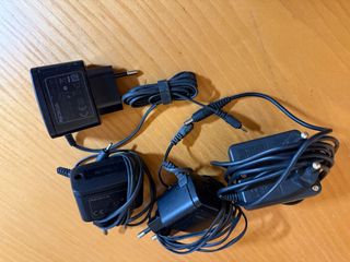 Móviles Nokia + cargadores + baterías