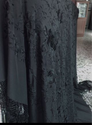 Manton de Manila Seda Bordado Negro